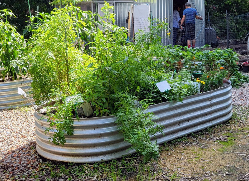 Build Your Own Slimline Garden Bed →